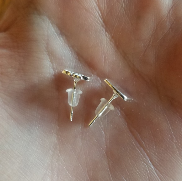 NWOT Silver Square Studs - Picture 6 of 7